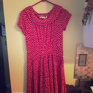 Vintage women’s poke a dot dress